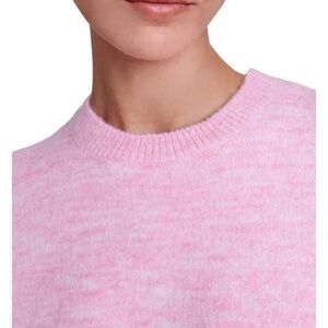 🎀Pink vs Women's Pink soft Sweater